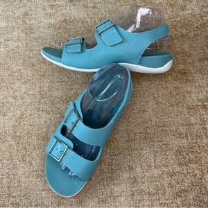 Vionic Albie Wasabie Leather Buckle Slingback Sandals Women’s Size 8.5
